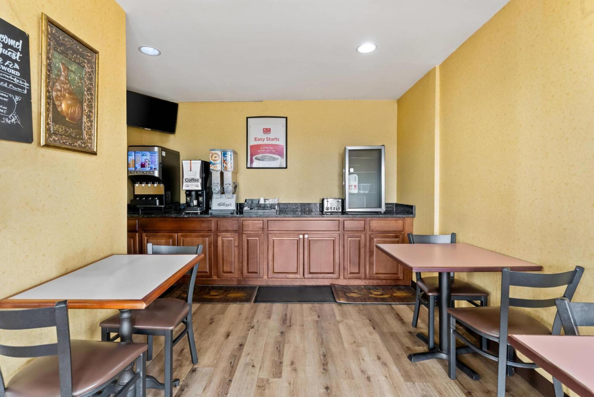 Econo Lodge Fredericksburg Near I-95 Экстерьер фото